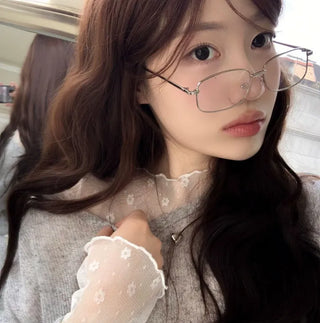 Poeni Wave Small Flower Flower Lace See-through Layered Long Sleeve T-shirt