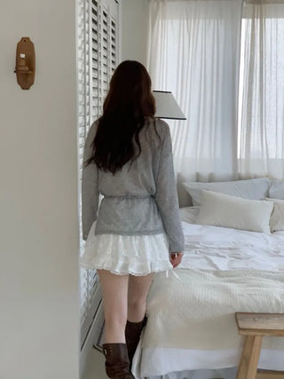 Poeni Wave Small Flower Flower Lace See-through Layered Long Sleeve T-shirt