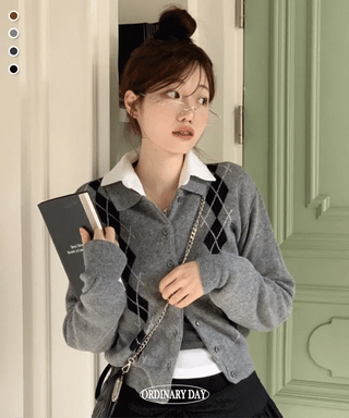 Lebon Two-tone Argyle Pattern Slim Fit Ribbed Collar Neck Cashmere Wool Knit Button Cardigan