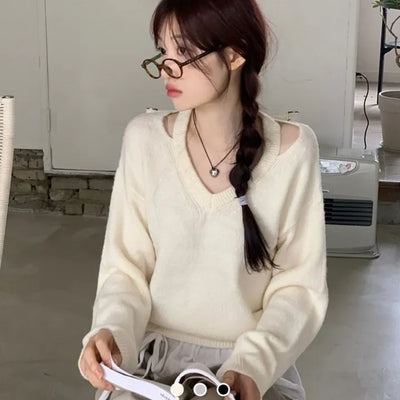 Warning soft loose fit shoulder slit V-neck knit