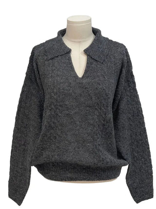 Hyphen hairy, loose-fitting collar neck, long-sleeved wool knit,
