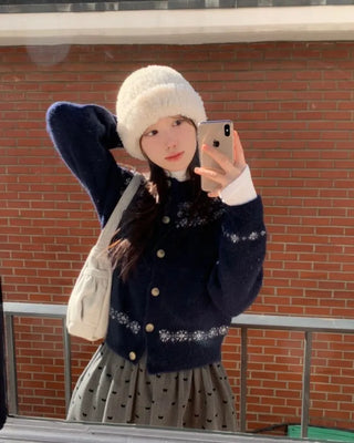 Letter Romantic Nordic Snowflake Winter Round Neck Loose Fit Wool Knit Cardigan