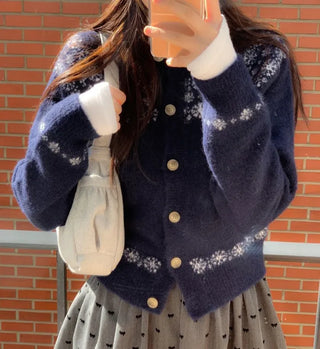 Letter Romantic Nordic Snowflake Winter Round Neck Loose Fit Wool Knit Cardigan