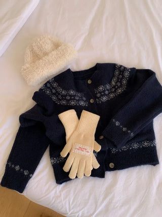 Letter Romantic Nordic Snowflake Winter Round Neck Loose Fit Wool Knit Cardigan