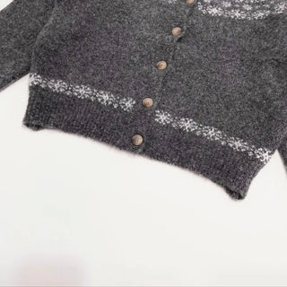 Letter Romantic Nordic Snowflake Winter Round Neck Loose Fit Wool Knit Cardigan