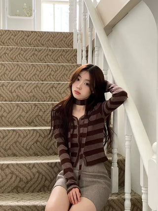 Leche Stripe Muffler Golji Cardigan Set