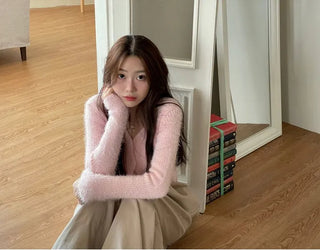 Anne Fluffy Team Pine Needle Fur Button V-Neck Knit Crop Cardigan