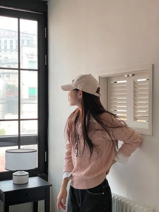 Eder Lambswool Cable Twist V-Neck Loose Fit Knit