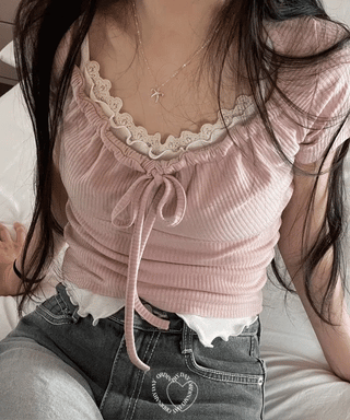 Yuka lace V-neck slit wave trim sleeveless one color