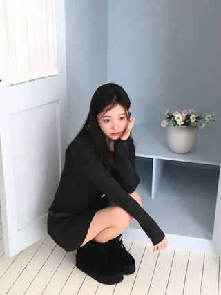 Aira pleated collar neck belt one-piece set