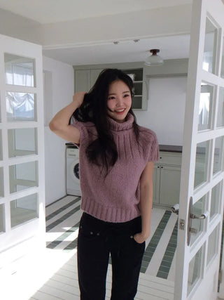 Petal Heart Point Turtleneck Polar Knit T-Shirt