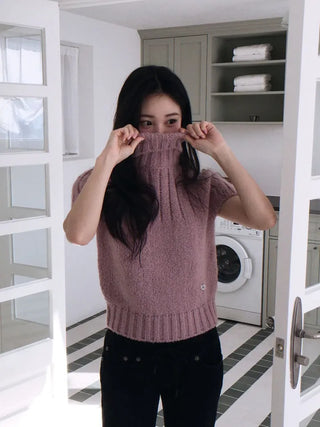 Petal Heart Point Turtleneck Polar Knit T-Shirt