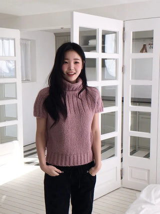 Petal Heart Point Turtleneck Polar Knit T-Shirt