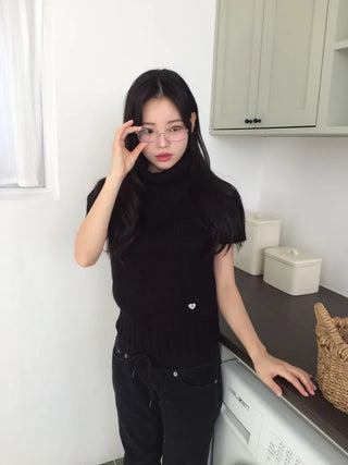 Petal Heart Point Turtleneck Polar Knit T-Shirt
