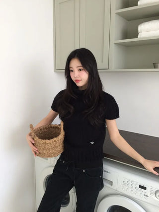 Petal Heart Point Turtleneck Polar Knit T-Shirt