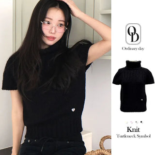Petal Heart Point Turtleneck Polar Knit T-Shirt