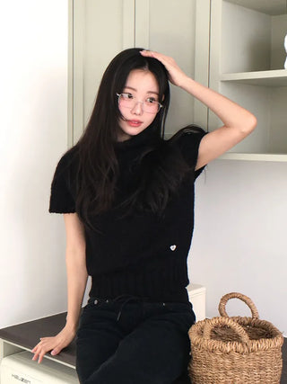 Petal Heart Point Turtleneck Polar Knit T-Shirt