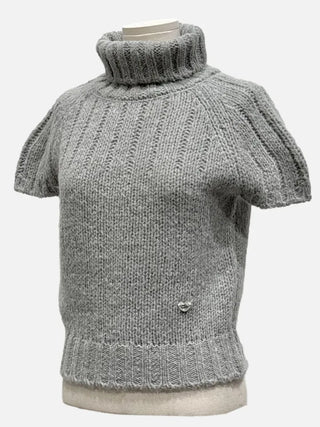 Petal Heart Point Turtleneck Polar Knit T-Shirt