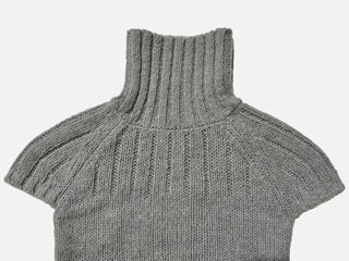 Petal Heart Point Turtleneck Polar Knit T-Shirt