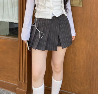 And Classic Herringbone Stripe Pleated Button Mini Skirt