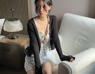 Wayne's slim ribbed V-neck cropped knit cardigan