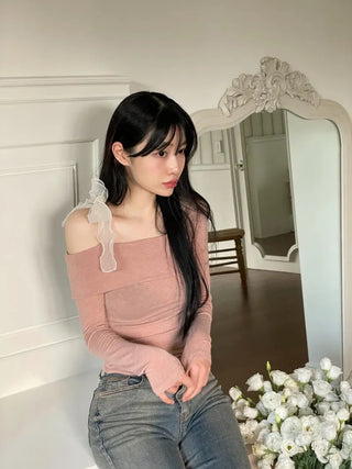 Wellin Off-Shoulder Uneven Ribbon Long-Sleeve T-Shirt in