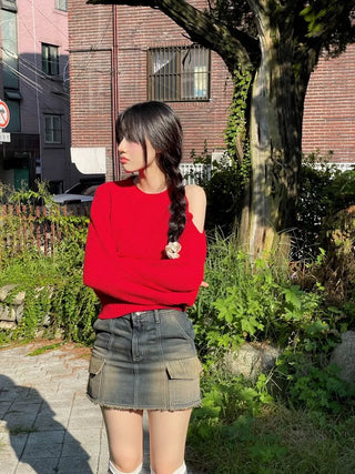 Tarte Unbalanced Shoulder Team Round Knit