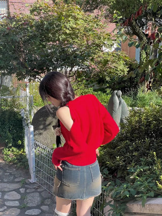 Tarte Unbalanced Shoulder Team Round Knit