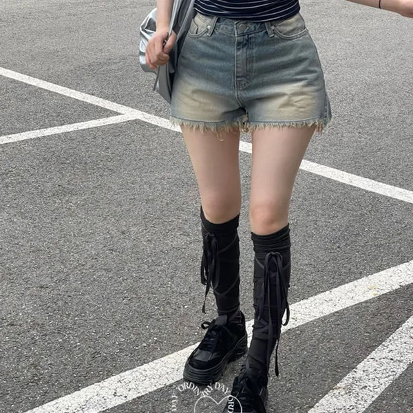 Saha part vintage sand tin denim shorts