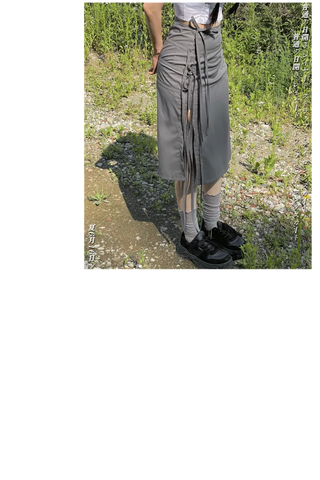 Side slit strap layered binding skirt