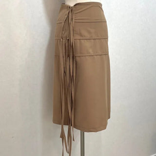 Side slit strap layered binding skirt
