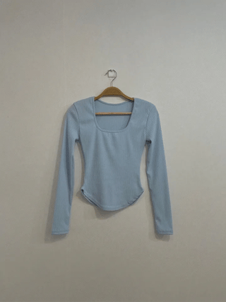 Amy X Strappy Golji Crop Sleeveless Top