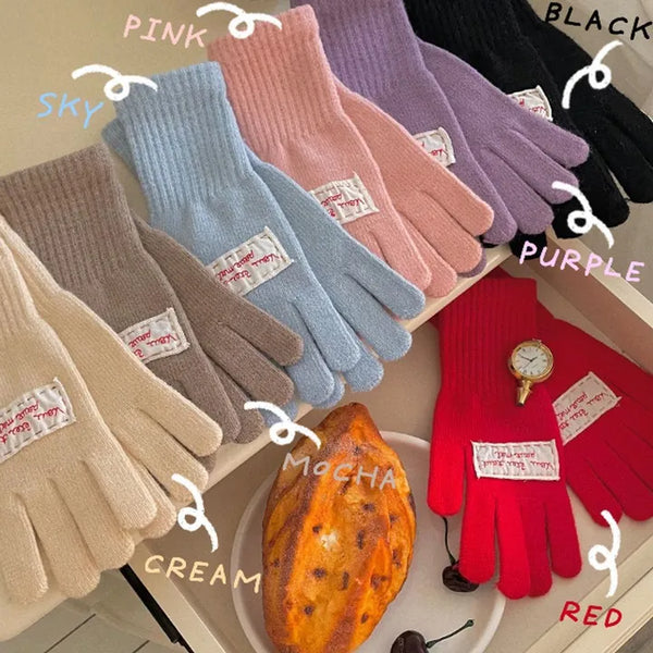 Colorful lettering patch touch gloves