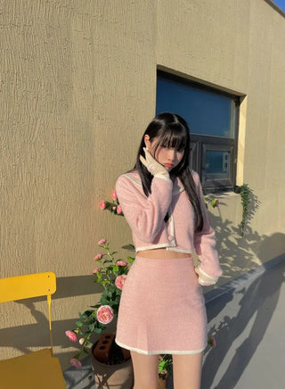 Colorful lettering patch touch gloves