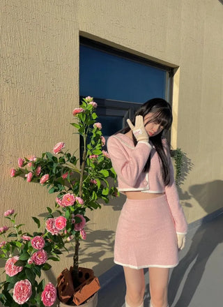 Colorful lettering patch touch gloves