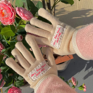 Colorful lettering patch touch gloves