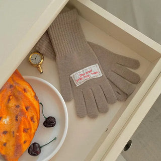 Colorful lettering patch touch gloves