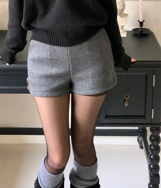 Delua off-shoulder strap long-sleeved knit