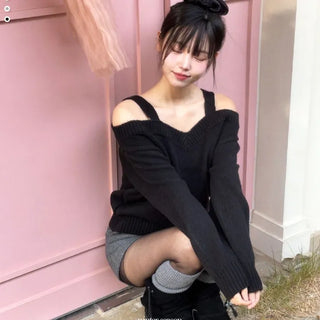 Delua off-shoulder strap long-sleeved knit