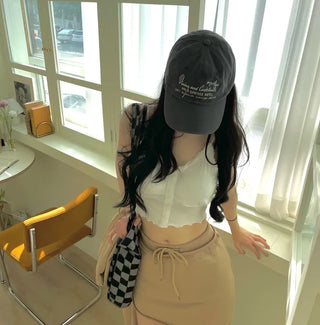 Nipo Lace Wave Button Sleeveless