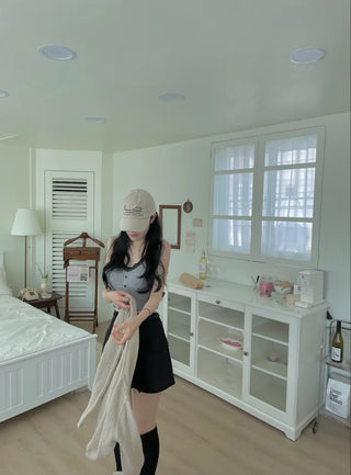 Nipo Lace Wave Button Sleeveless