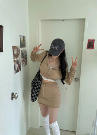 Nipo Lace Wave Button Sleeveless