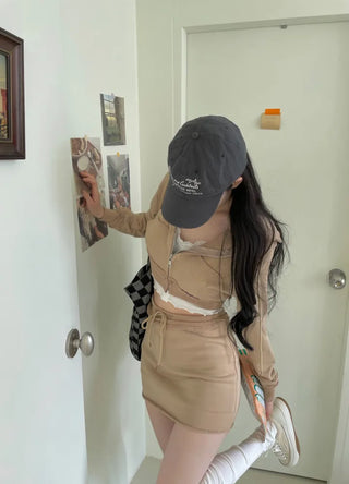 Nipo Lace Wave Button Sleeveless