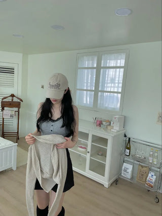 Nipo Lace Wave Button Sleeveless