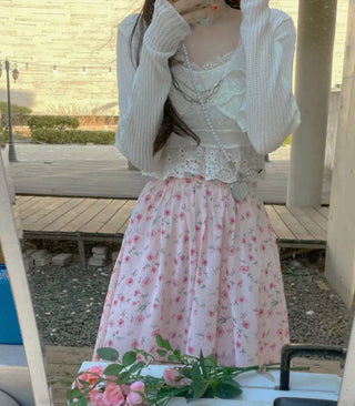 Bloom Lace Embroidery Sleeveless