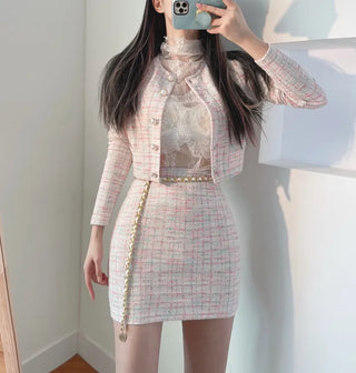 Flower sheer mesh layered wave lace blouse