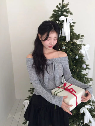 Soft Muse yuri glam fit ribbon tie off-shoulder knit