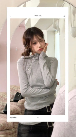 Moonlit diagonal button high-neck hooded fleece t-shirt