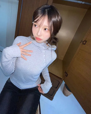 Moonlit diagonal button high-neck hooded fleece t-shirt
