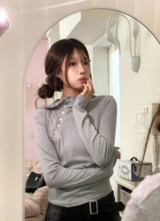 Moonlit diagonal button high-neck hooded fleece t-shirt